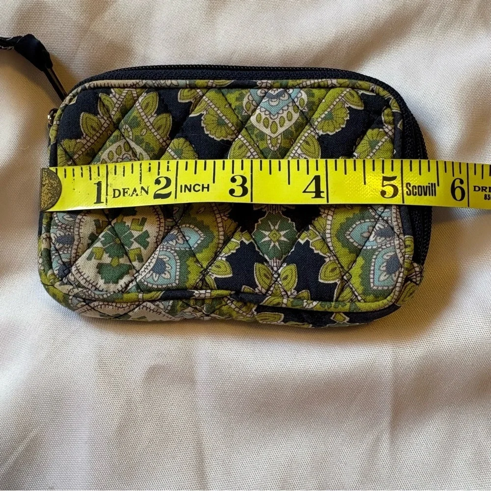 Vera Bradley Women's Quilted Wallet - Green and Black - Picture 6 of 7